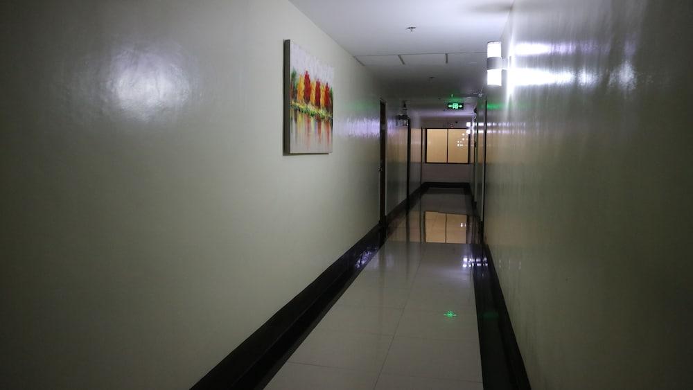 Doniti Suites And Events Place Mandaluyong Dış mekan fotoğraf